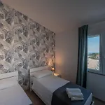 Livia - Isulatravel * Fontane Bianche