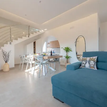 Livia - Isulatravel Villa *