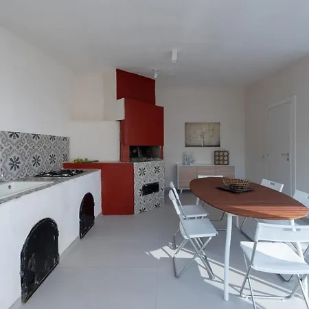 Livia - Isulatravel Villa Fontane Bianche